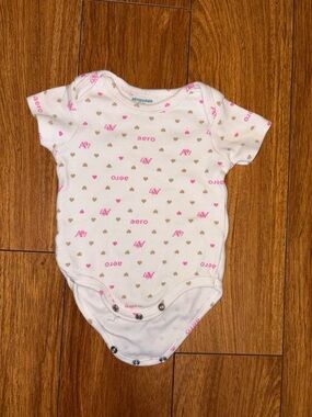 Y2K Aeropostale rare baby onesie with hearts